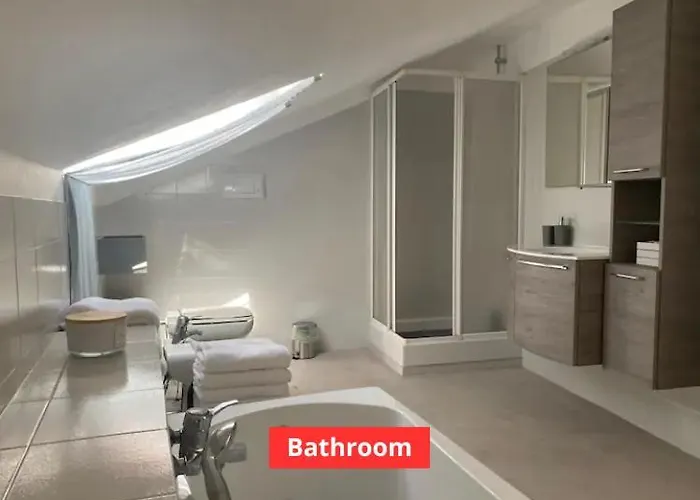 A 50m Da Piazza Alfieri Апартаменты *