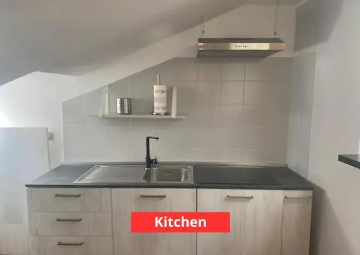 A 50m Da Piazza Alfieri *