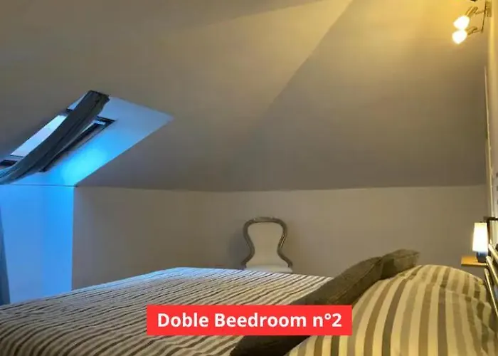 Апартаменты A 50m Da Piazza Alfieri Асти